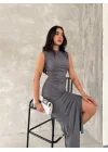 Kolsuz Yırtmaçlı Uzun Maxı Boy Elbise - Gri