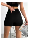 Kadın Siyah Yüksek Bel Yandan Yırtmaçlı İnterlook Kumaş Mini Şort Etek