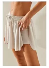 MetuCa Pileli İçi Şortlu Skort – Lastik Bel, Bağcıklı (Taş Rengi)