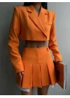 Pileli Etek Crop Ceket Takım
