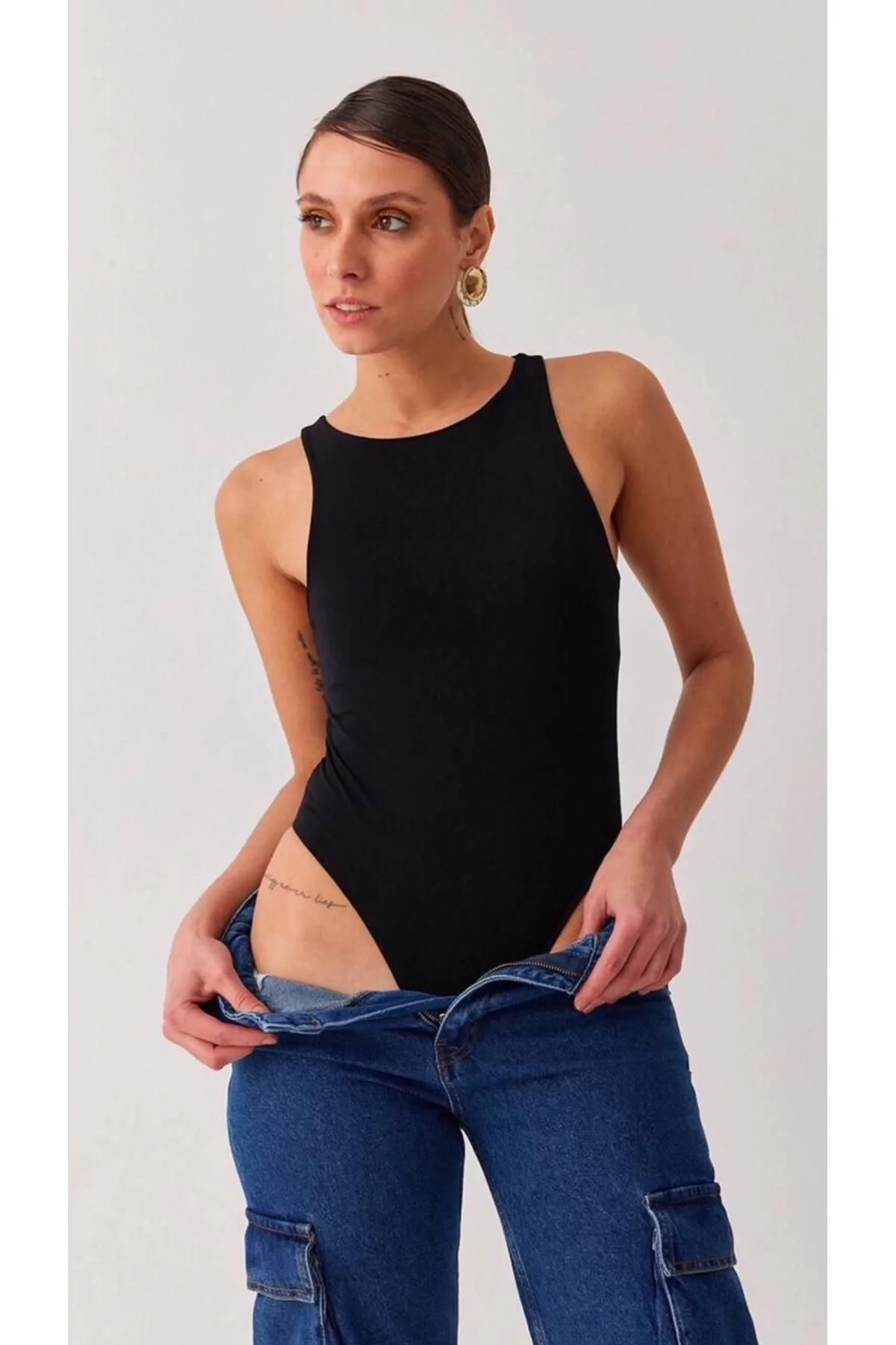 Kadın Halter Yaka Sıfır Kol Fitilli Kaşkorse Vücudu Saran Alttan Çıtçıtlı Bodysuit - Siyah