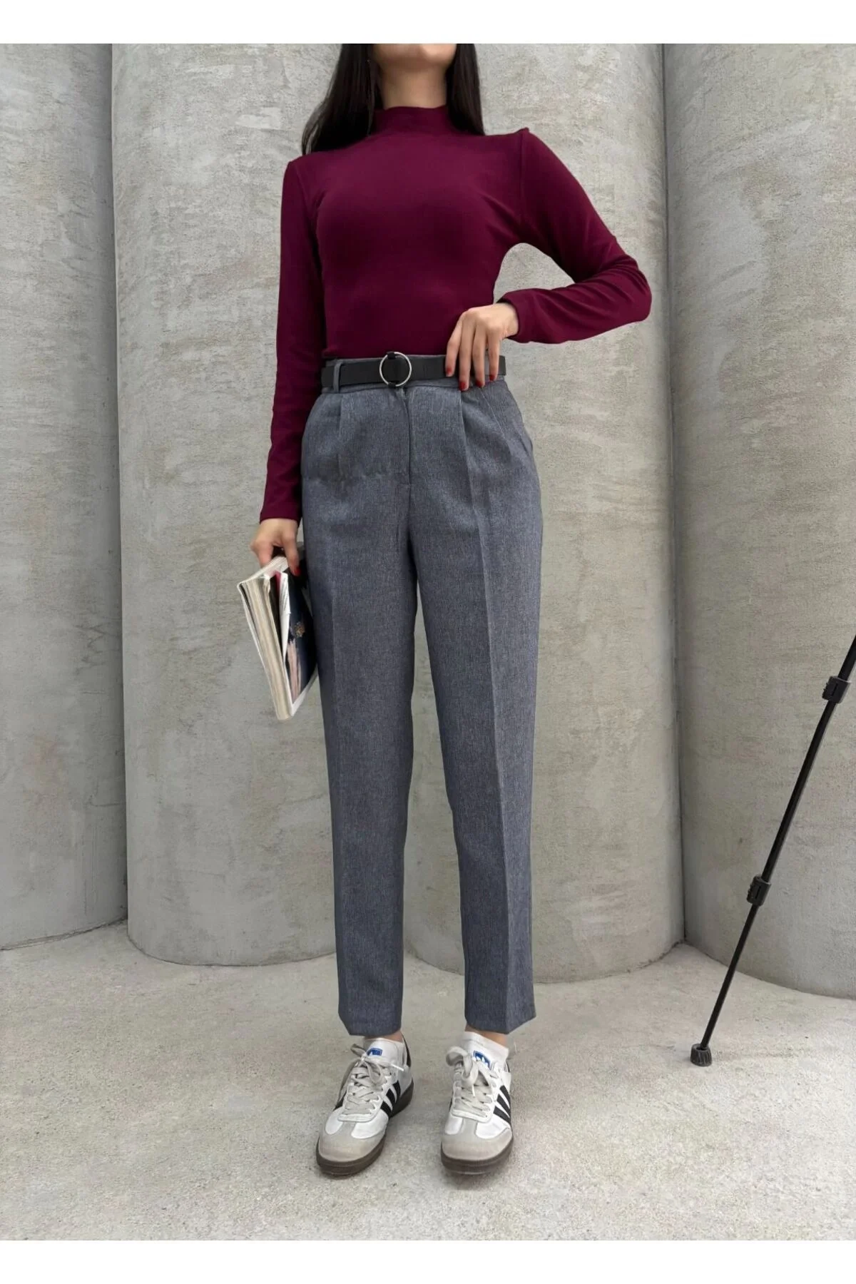 Kadın Antrasit Yüksek Bel Straight Düz Kesim Pileli Kemerli Klasik Kumaş Pantolon, Şıklığın Yeni Adı