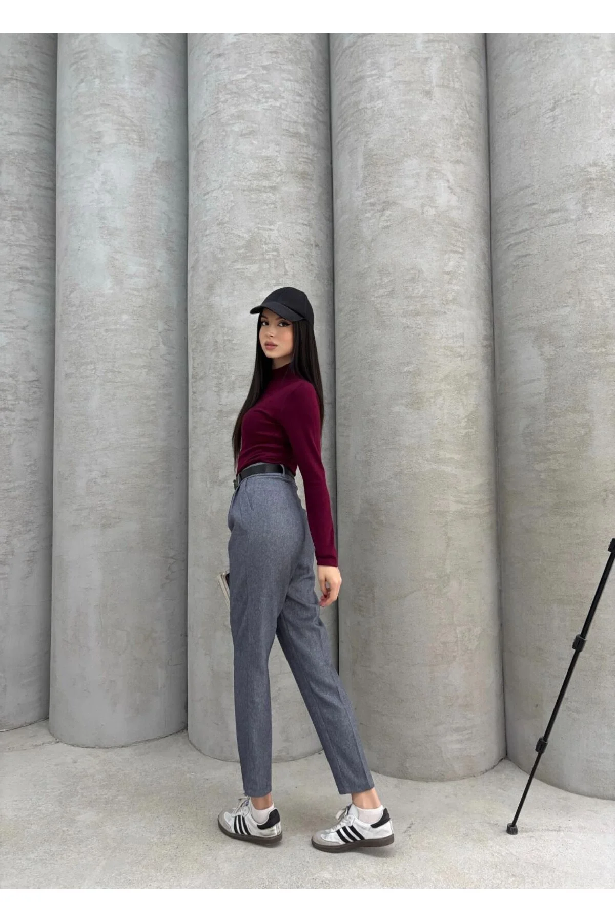 Kadın Antrasit Yüksek Bel Straight Düz Kesim Pileli Kemerli Klasik Kumaş Pantolon, Şıklığın Yeni Adı