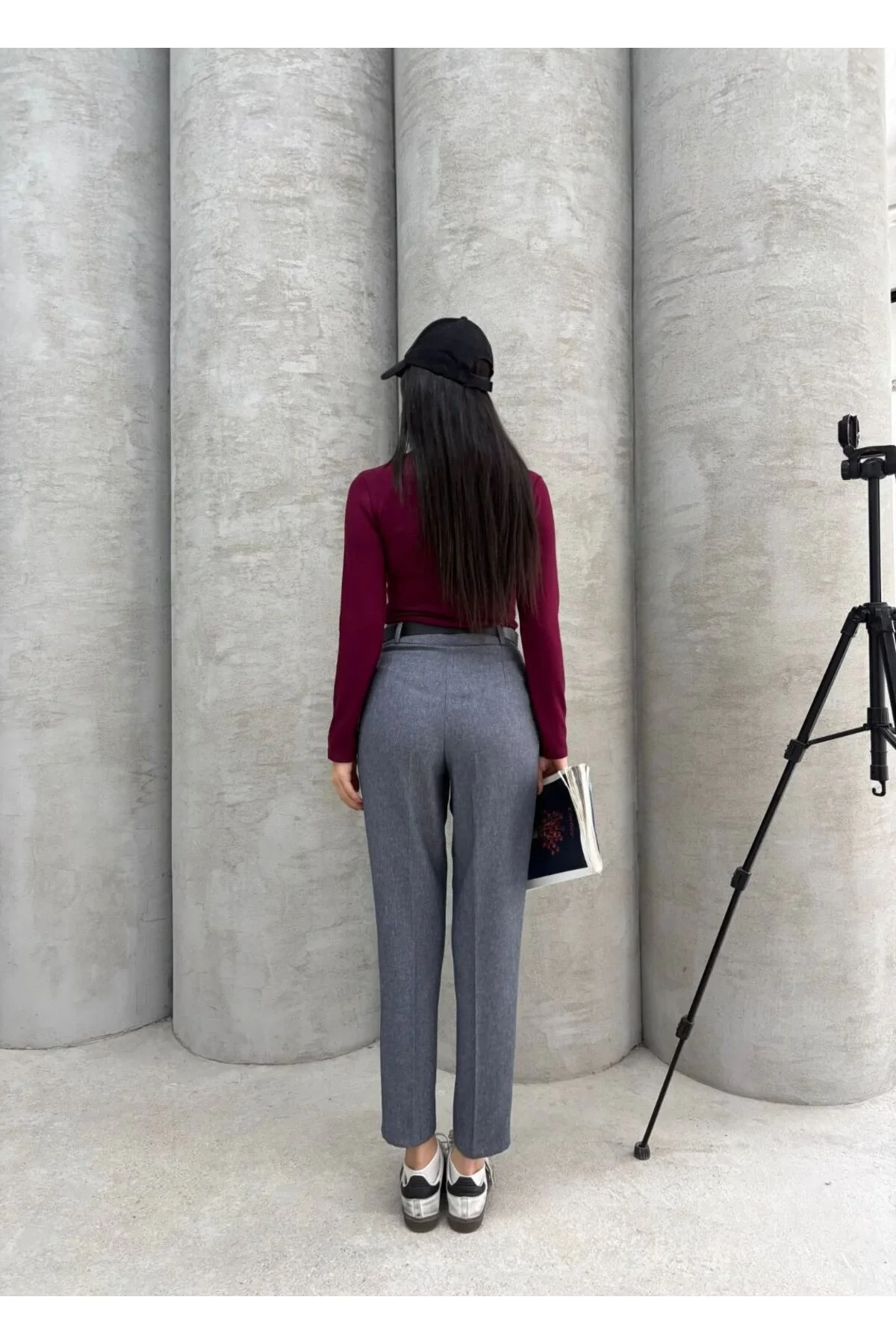 Kadın Antrasit Yüksek Bel Straight Düz Kesim Pileli Kemerli Klasik Kumaş Pantolon, Şıklığın Yeni Adı