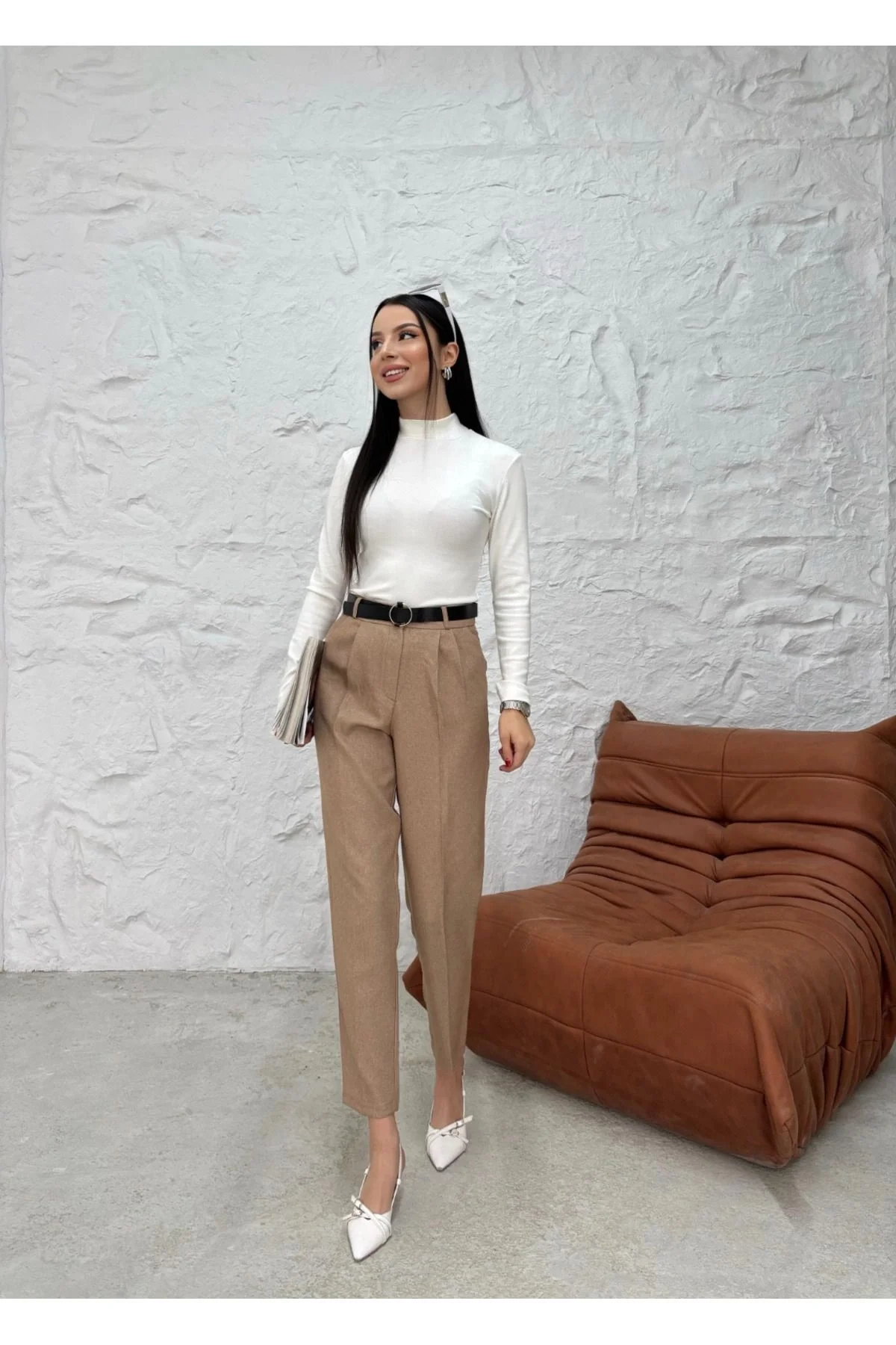 Kadın Yüksek Bel Straight Düz Kesim Pileli Klasik Kumaş Pantolon