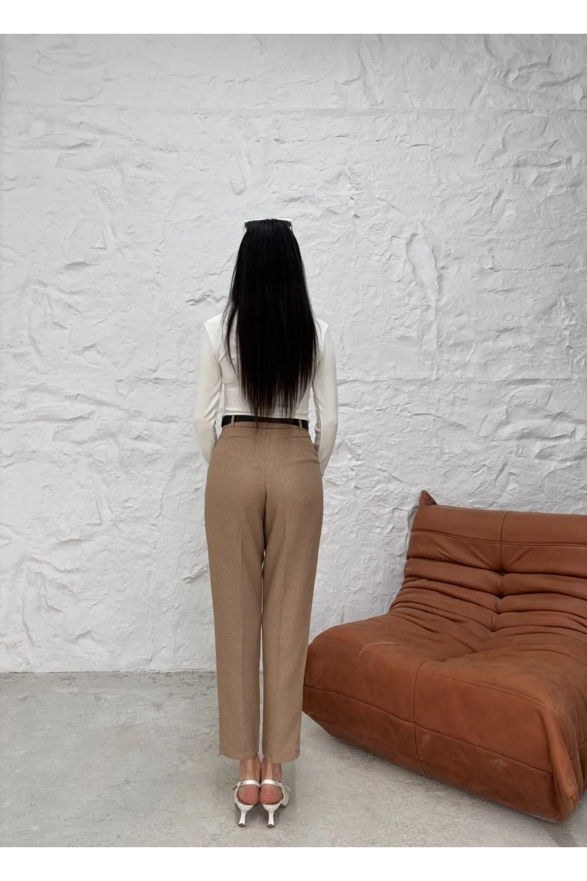 Kadın Yüksek Bel Straight Düz Kesim Pileli Klasik Kumaş Pantolon