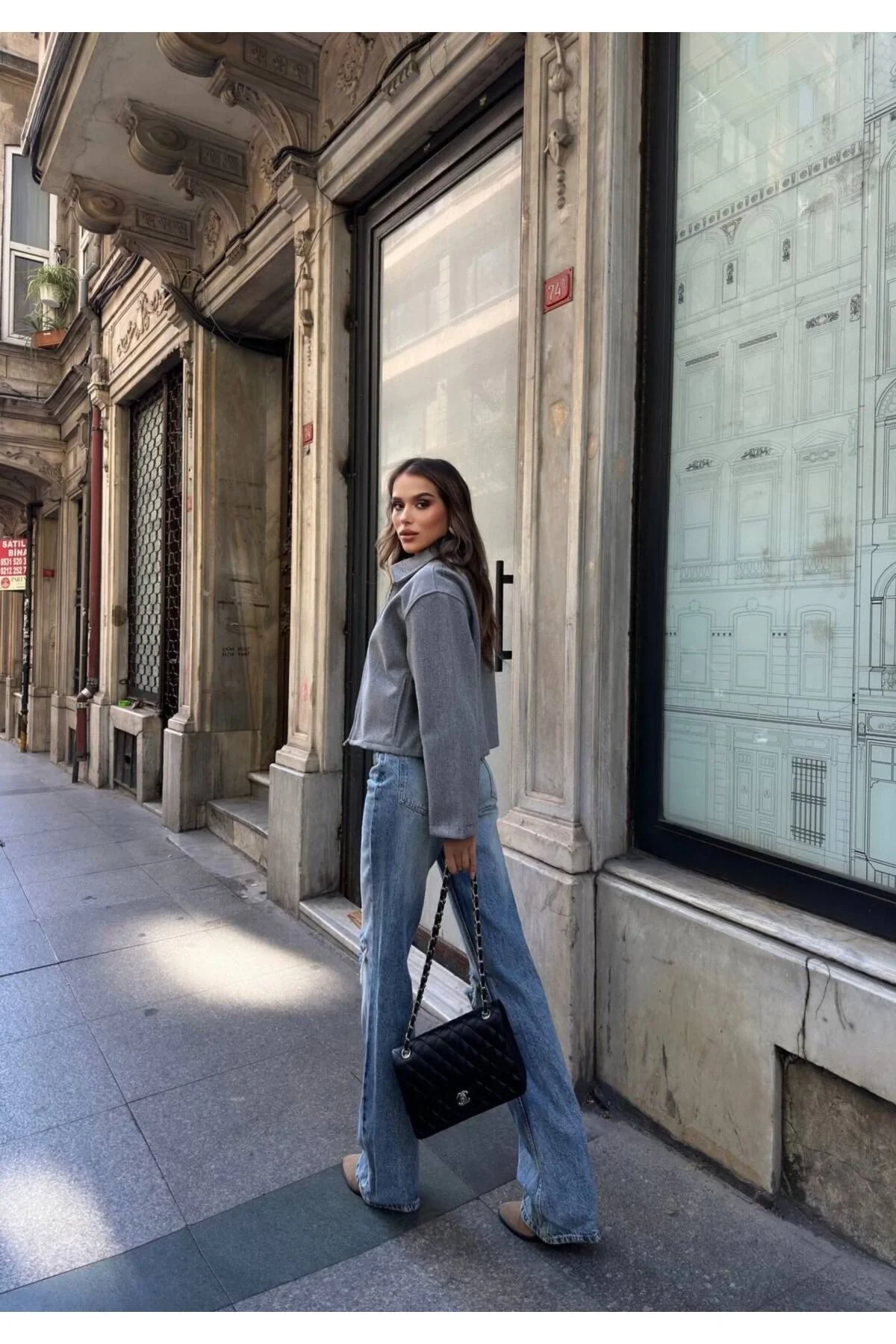 Kadın Gri Oversize Kısa Kalın Gömlek Yaka Fermuarlı Kaşe Kaban