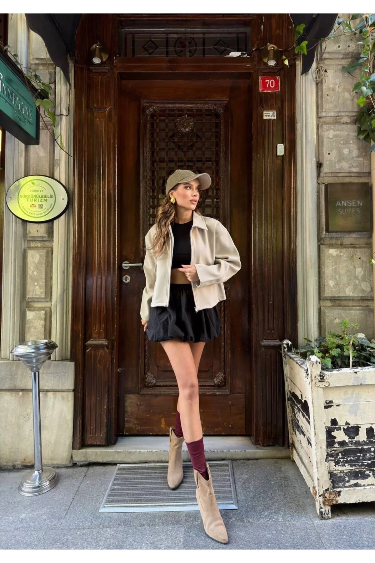 Kadın Krem Oversize Kısa Kalın Gömlek Yaka Fermuarlı Kaşe Kaban