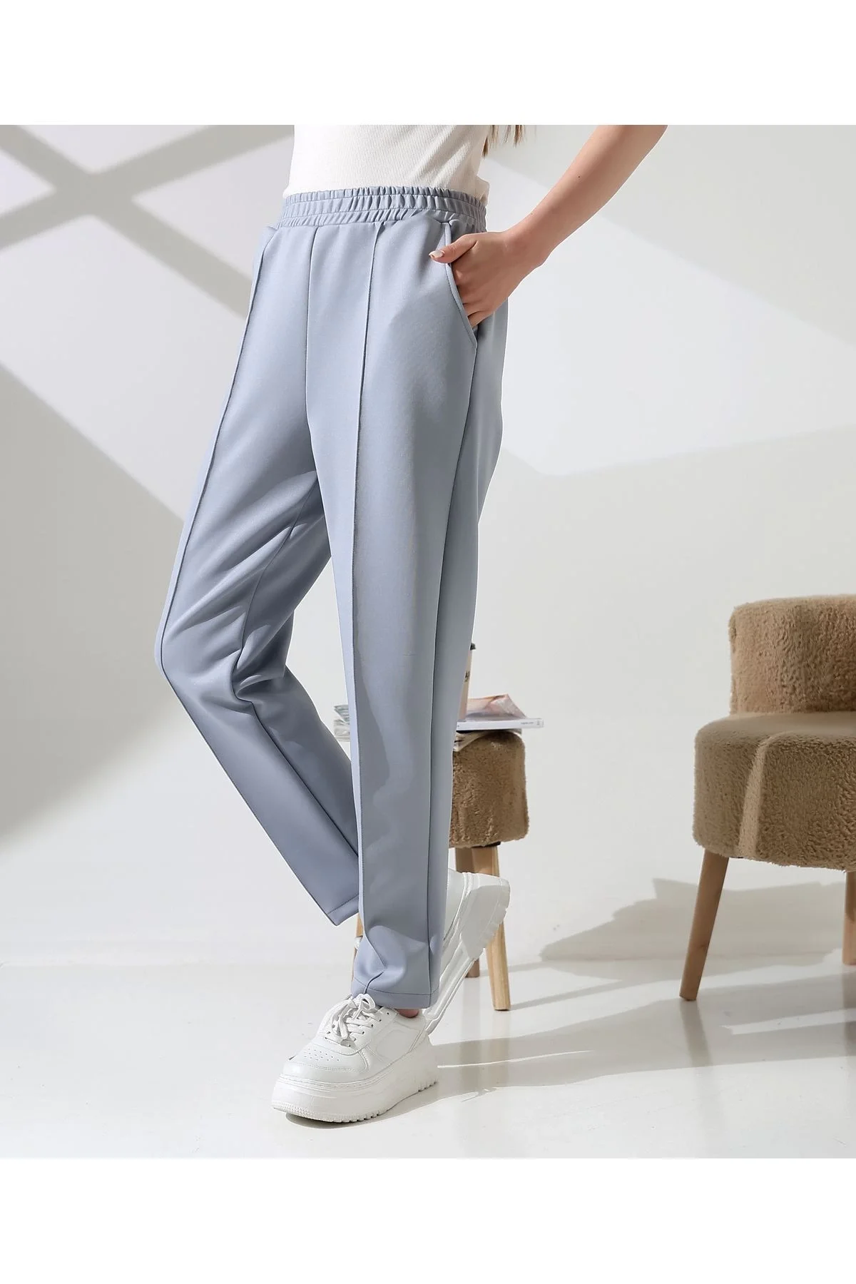 Kadın Yüksek Bel Lastikli Düz Renk Cepli Çizgili Bilek Boy Scuba Kumaş Jogger Pantolon