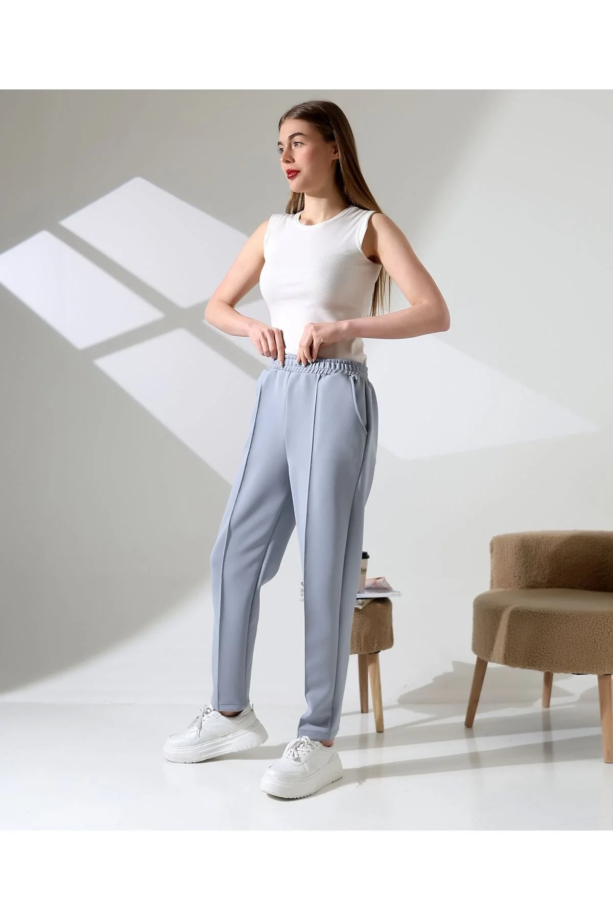 Kadın Yüksek Bel Lastikli Düz Renk Cepli Çizgili Bilek Boy Scuba Kumaş Jogger Pantolon