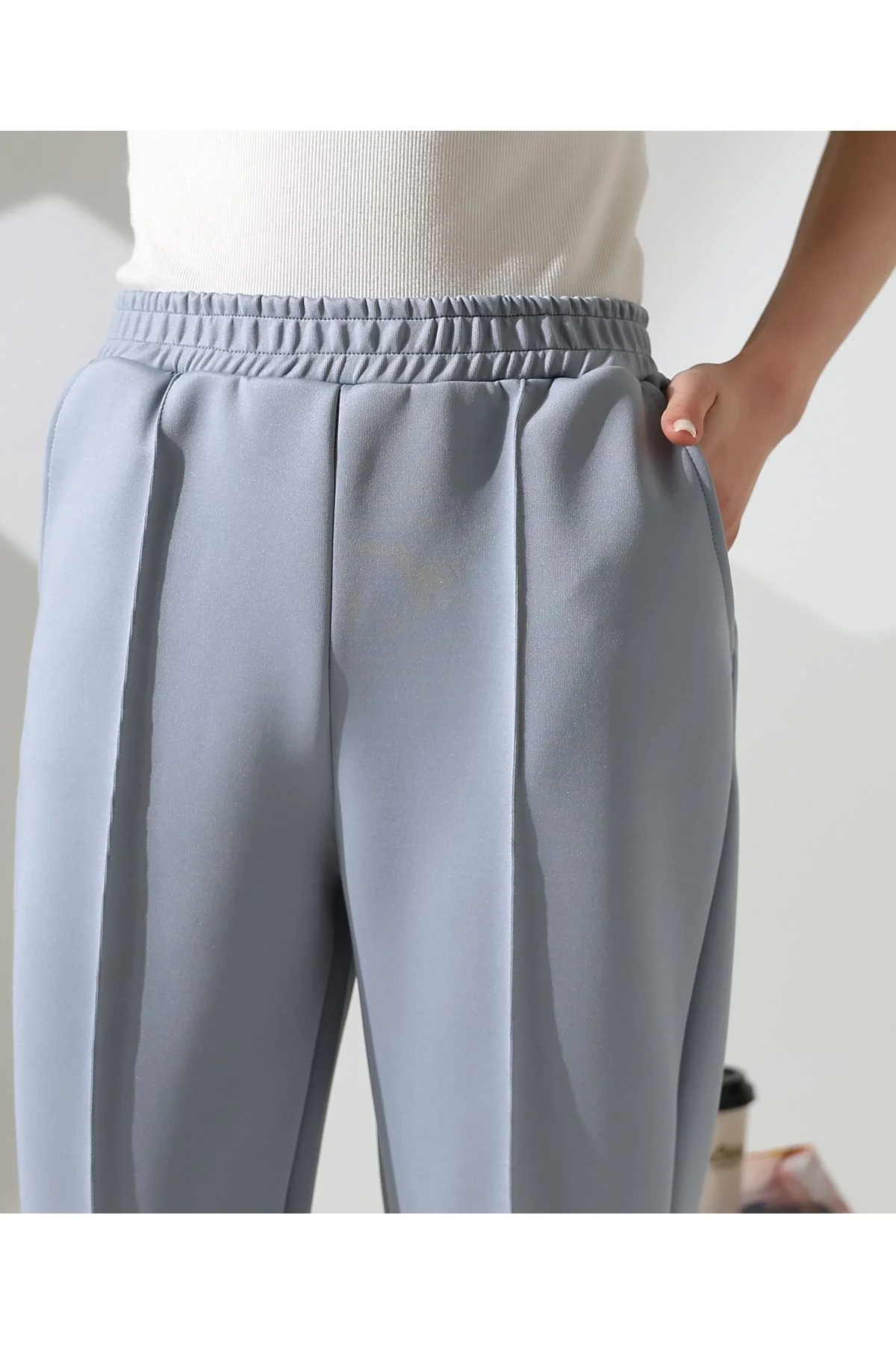 Kadın Yüksek Bel Lastikli Düz Renk Cepli Çizgili Bilek Boy Scuba Kumaş Jogger Pantolon