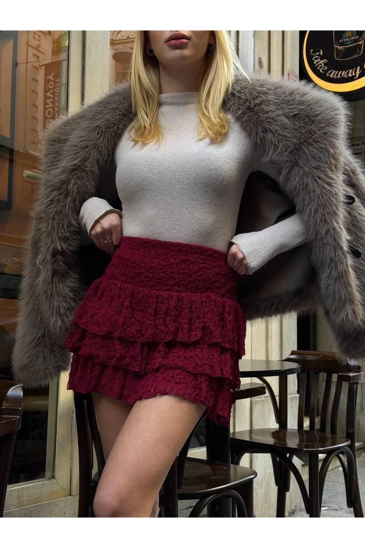 Kadın Yüksek Bel Beli Lastikli Kat Kat Fırfırlı Güpür İçi Şortlu Mini Etek - Kırmızı