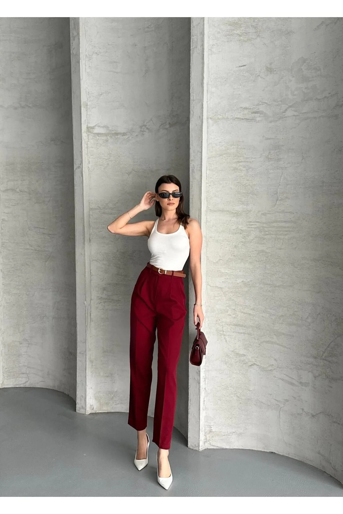 Kadın Yüksek Bel Pileli Cepli Havuç Kesim Kumaş Pantolon - Kırmızı