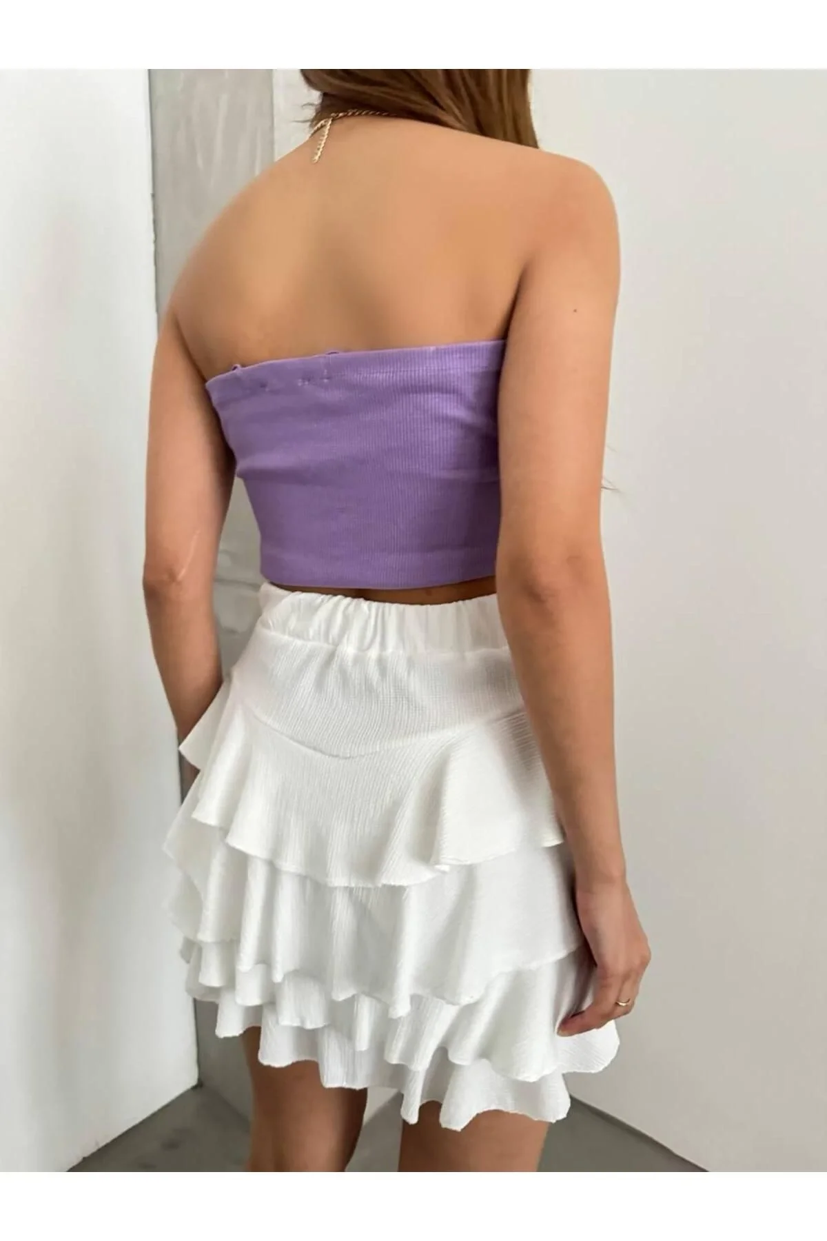 Kadın Yüksek Bel Beli Lastikli Kat Kat Fırfırlı Gofre Kumaş Mini Şort Etek - Beyaz