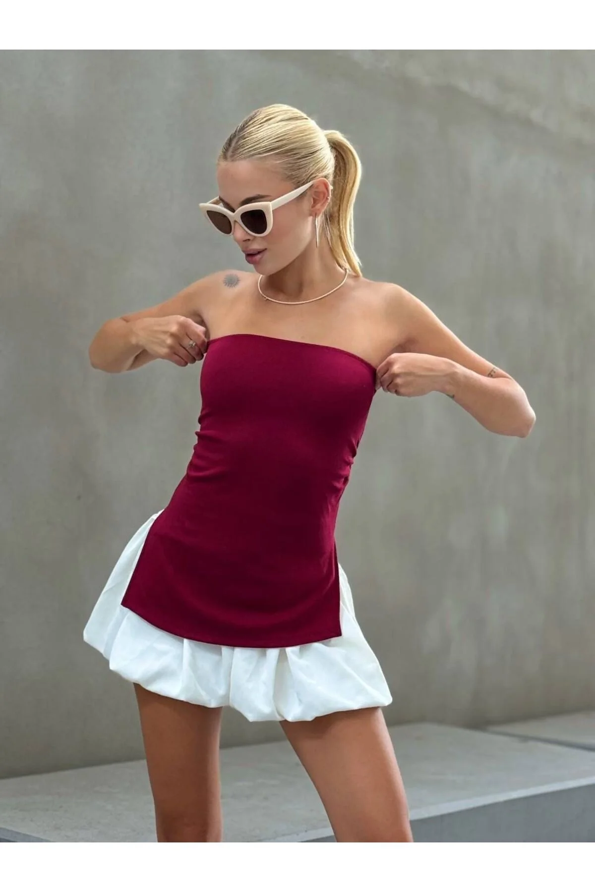 Kadın Straplez Yanları Büzgülü Yırtmaçlı Vücudu Saran Kaşkorse Bluz - Bordo