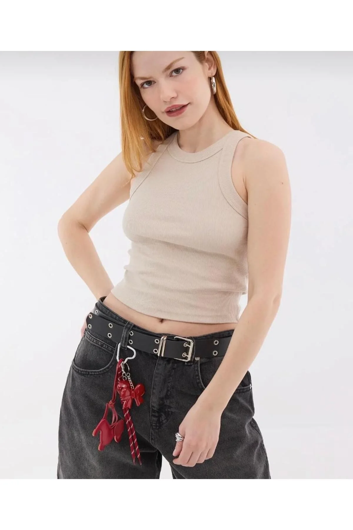 Kadın Halter Yaka Sıfır Kol Vücudu Saran Fitilli Kaşkorse Crop Atlet - Bej