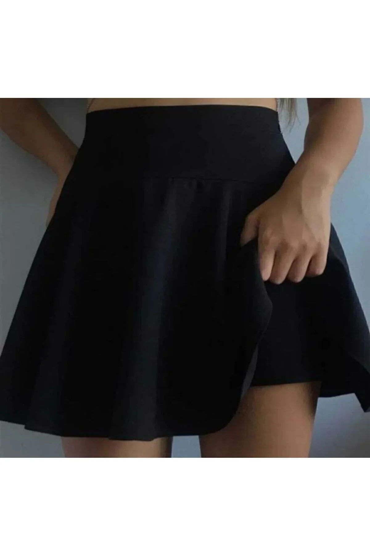 Kadın Yüksek Bel Beli Lastikli Kloş Kesim Dökümlü Mini Tenisçi Şort Etek - Siyah