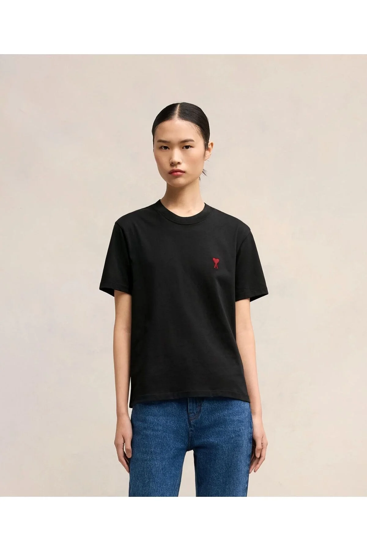 Kadın Minimal Kalp Nakışlı Bisiklet Yaka Dökümlü Salaş Rahat Kesim Oversize Tişört - Siyah