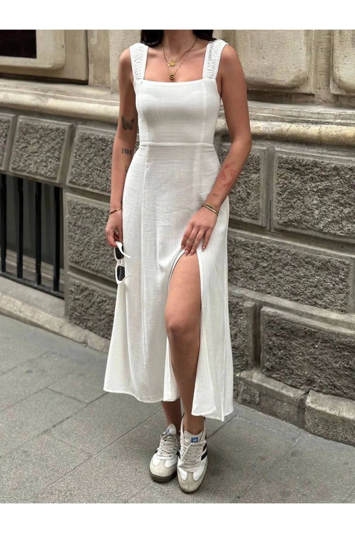 Bağcıklı Sırt Detaylı Yırtmaçlı Keten Maxi Elbise – Yazlık Şıklık