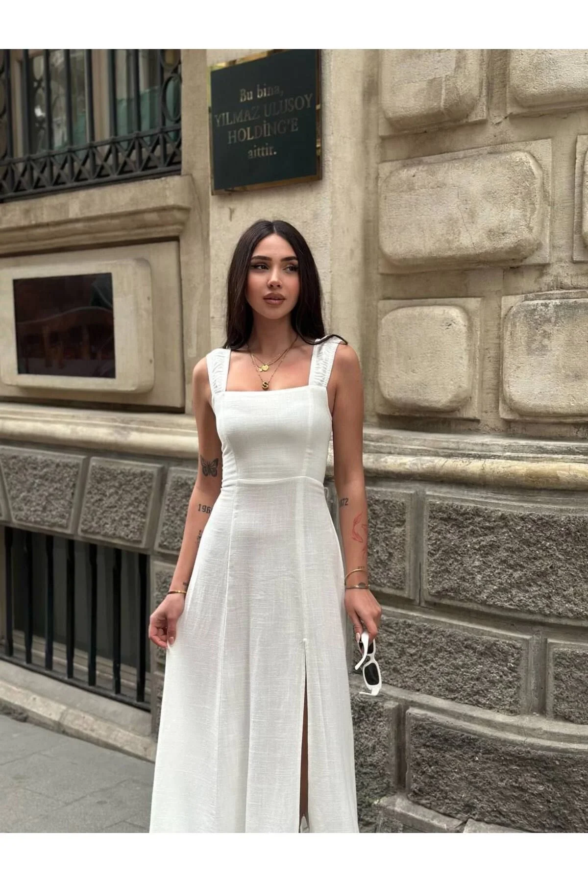 Bağcıklı Sırt Detaylı Yırtmaçlı Keten Maxi Elbise – Yazlık Şıklık