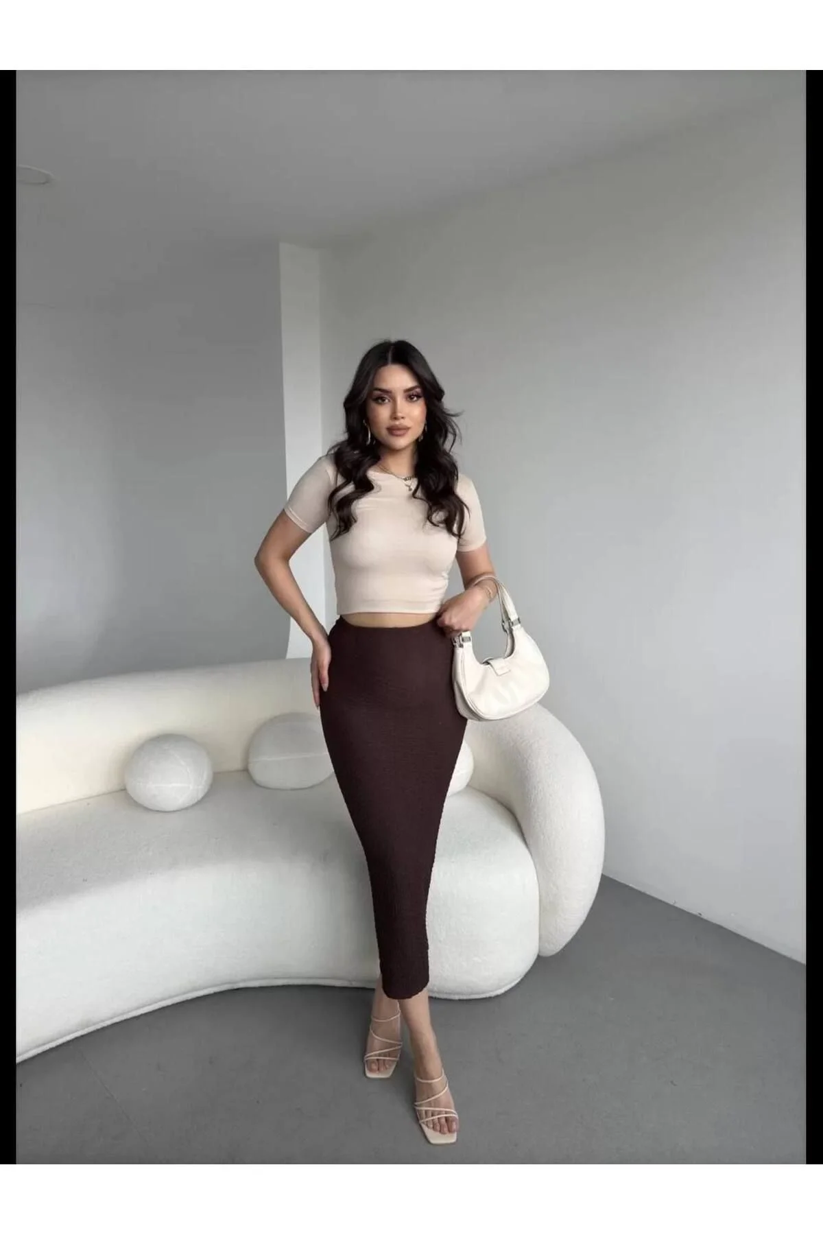 Kadın Tek Omuz Crop Bluz ve Yırtmaçlı Midi Boy Etek Gofre Kumaş Takım - Bordo