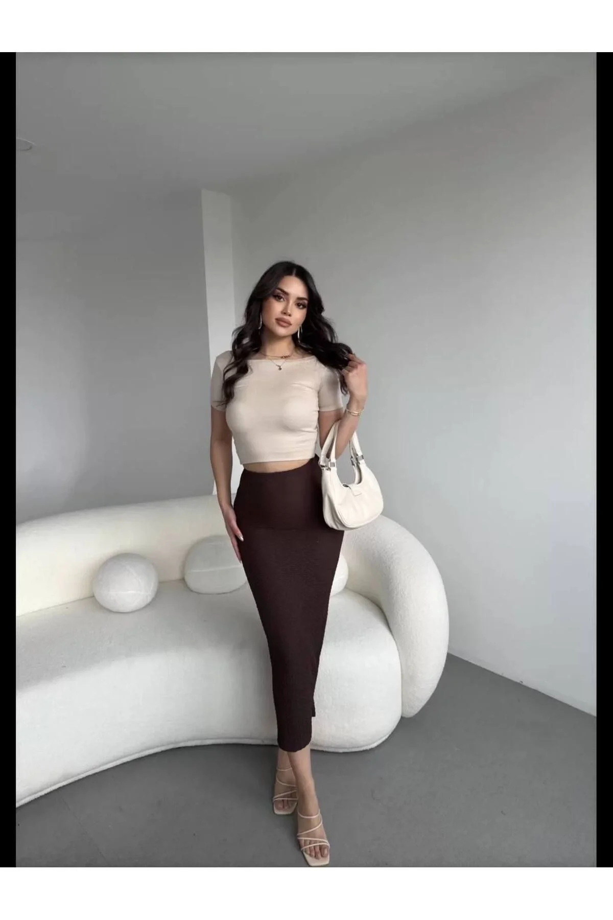 Kadın Tek Omuz Crop Bluz ve Yırtmaçlı Midi Boy Etek Gofre Kumaş Takım - Bordo