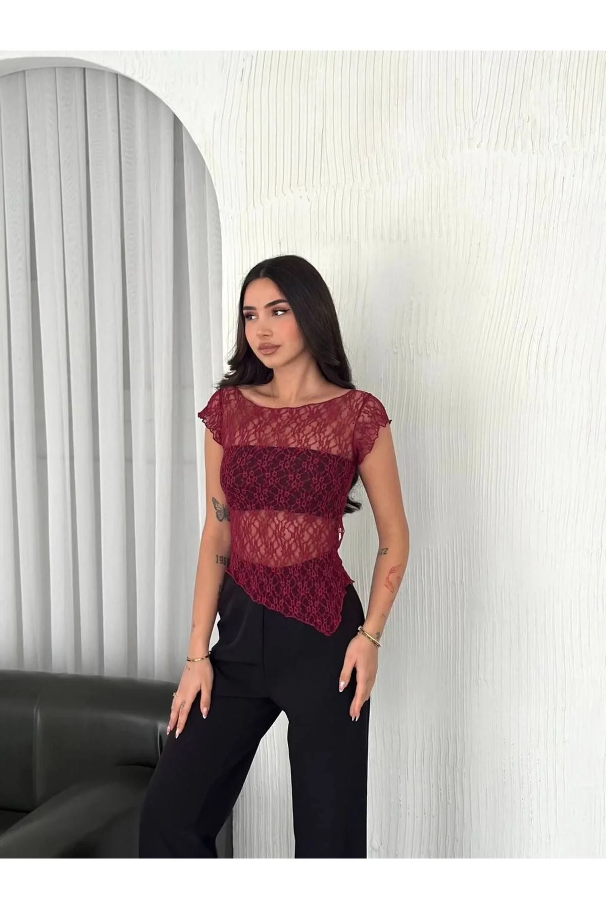 Kadın Kayık Yaka Kısa Kollu File Desenli Göğüs Şeritli Dantel Transparan Bluz - Bordo