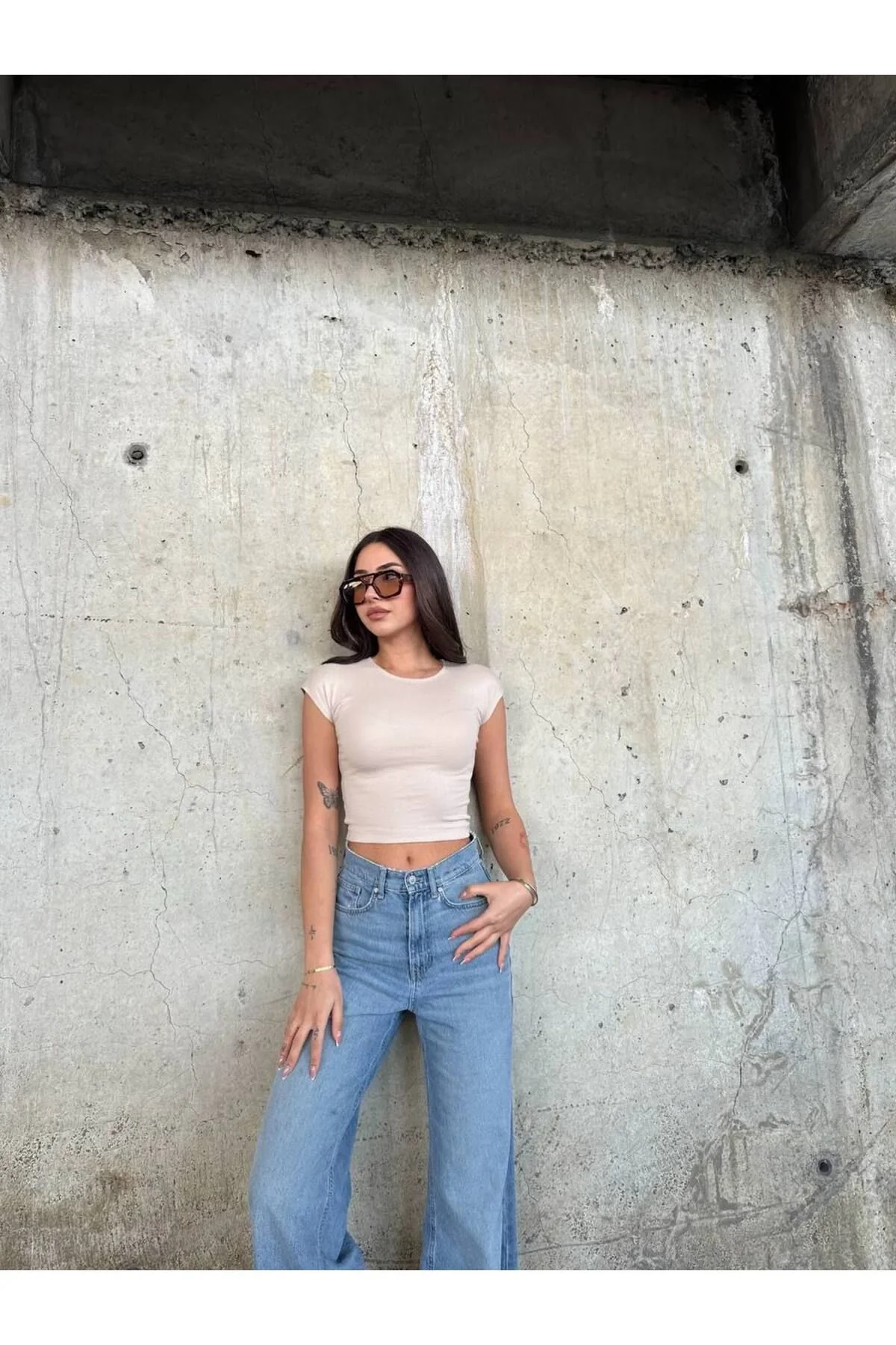 Kadın Bisiklet Yaka Vücudu Saran Likralı Kaşkorse Basic Crop Tişört - Bej