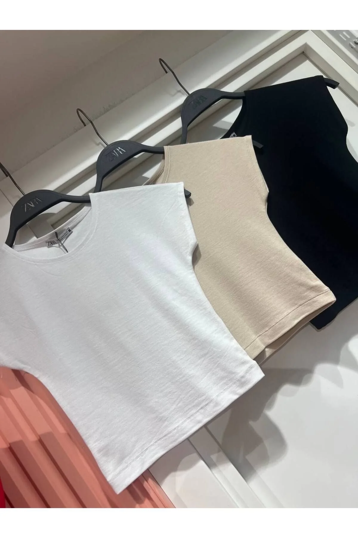 Kadın Bisiklet Yaka Vücudu Saran Likralı Kaşkorse Basic Crop Tişört - Beyaz