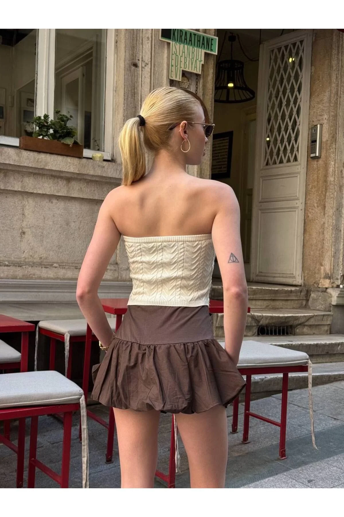 Kadın Straplez Asimetrik Kesim Örgü Desenli Triko Crop Büstiyer Top - Ekru