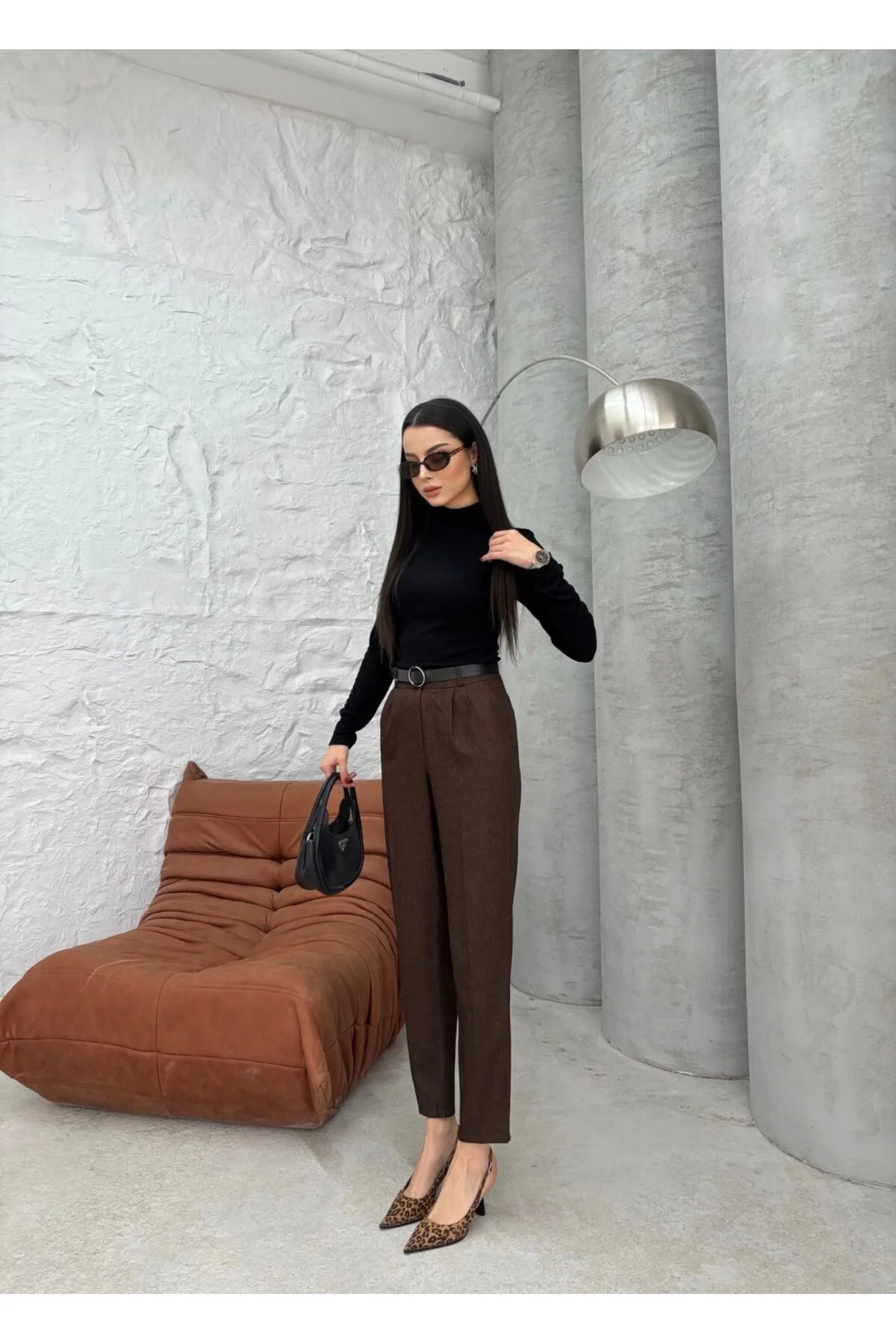 Kadın Yüksek Bel Pileli Havuç Paça Klasik Kumaş Pantolon - Kahverengi