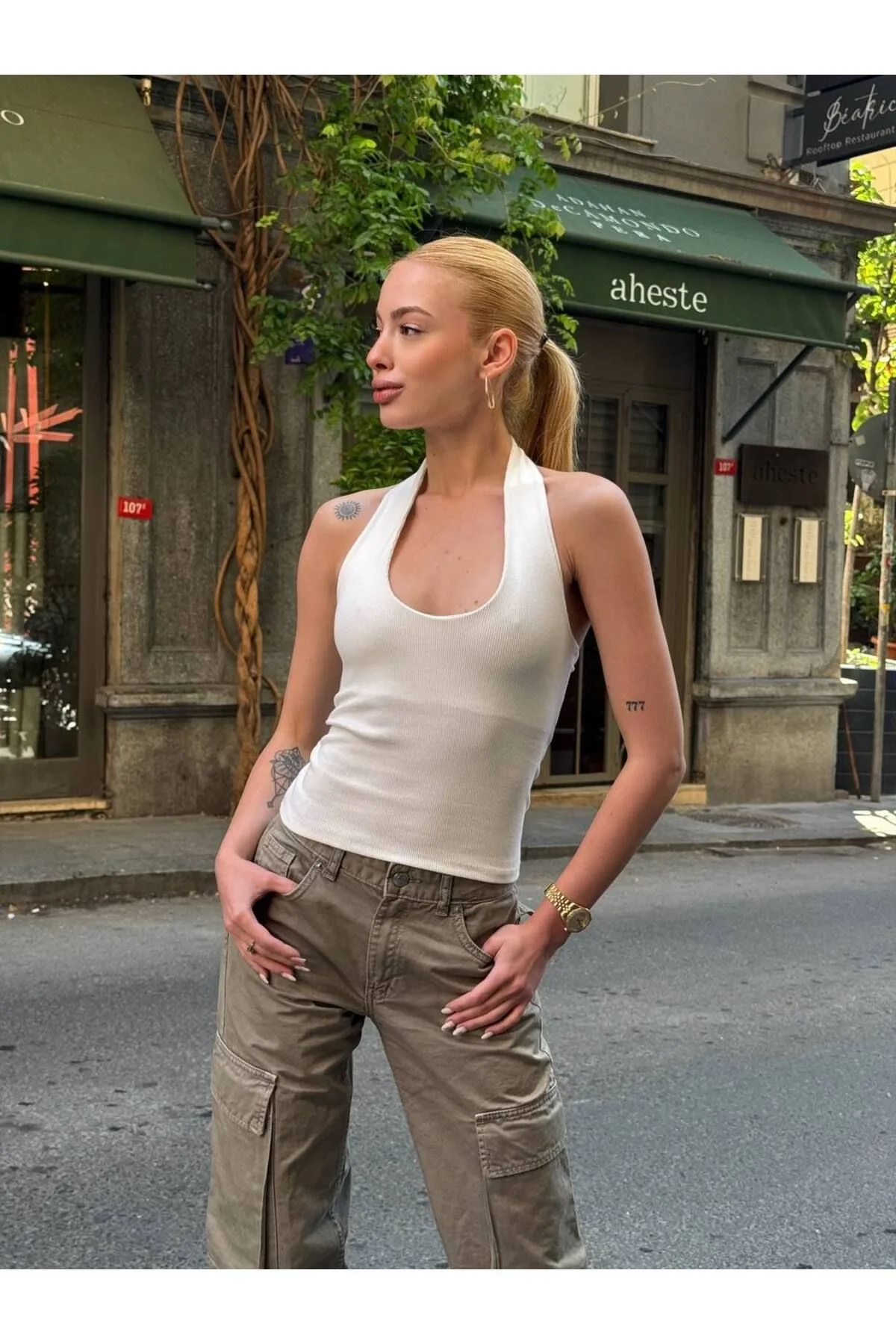 Kadın Halter Yaka Boyundan Bağlamalı Sırtı Açık Fitilli Kaşkorse Atlet - Beyaz