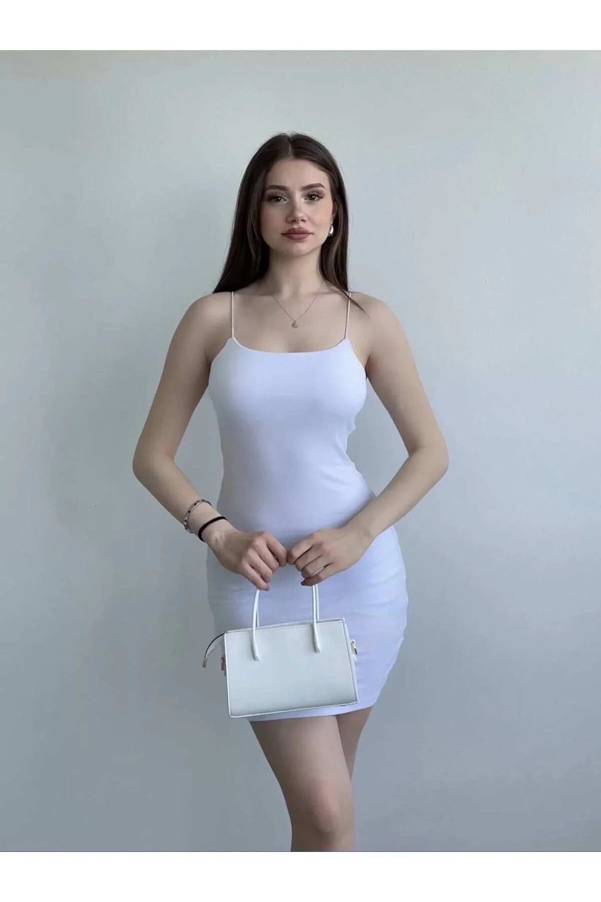 Kadın İp Askılı Esnek Vücudu Saran Likralı Pamuklu Basic Mini Elbise - Beyaz