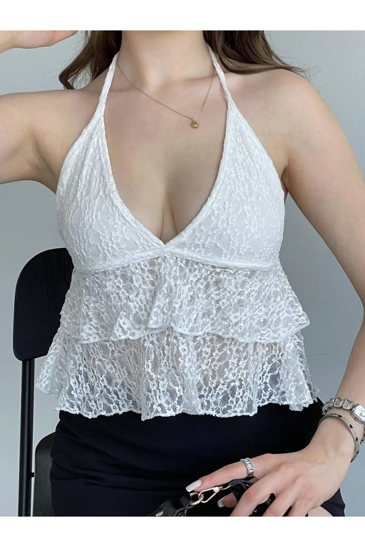 Kadın Halter Yaka Boyundan Bağlamalı Sırtı Açık V Yaka Dantelli Fırfırlı Crop Bluz - Beyaz