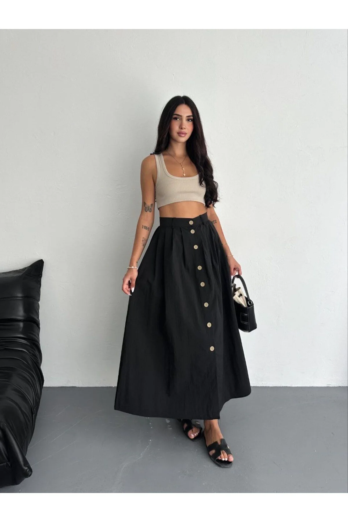 Kadın Yüksek Bel Cepli Önden Düğmeli Pileli Cepli Poplin Midi Boy Etek - Siyah
