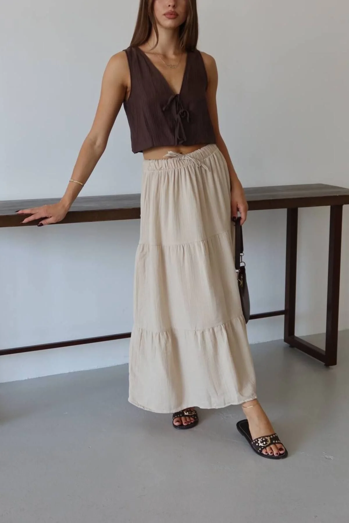 Kadın Yüksek Bel Beli Lastikli ve Bağcıklı Kat Kat Astarlı Poplin Uzun Etek - Bej