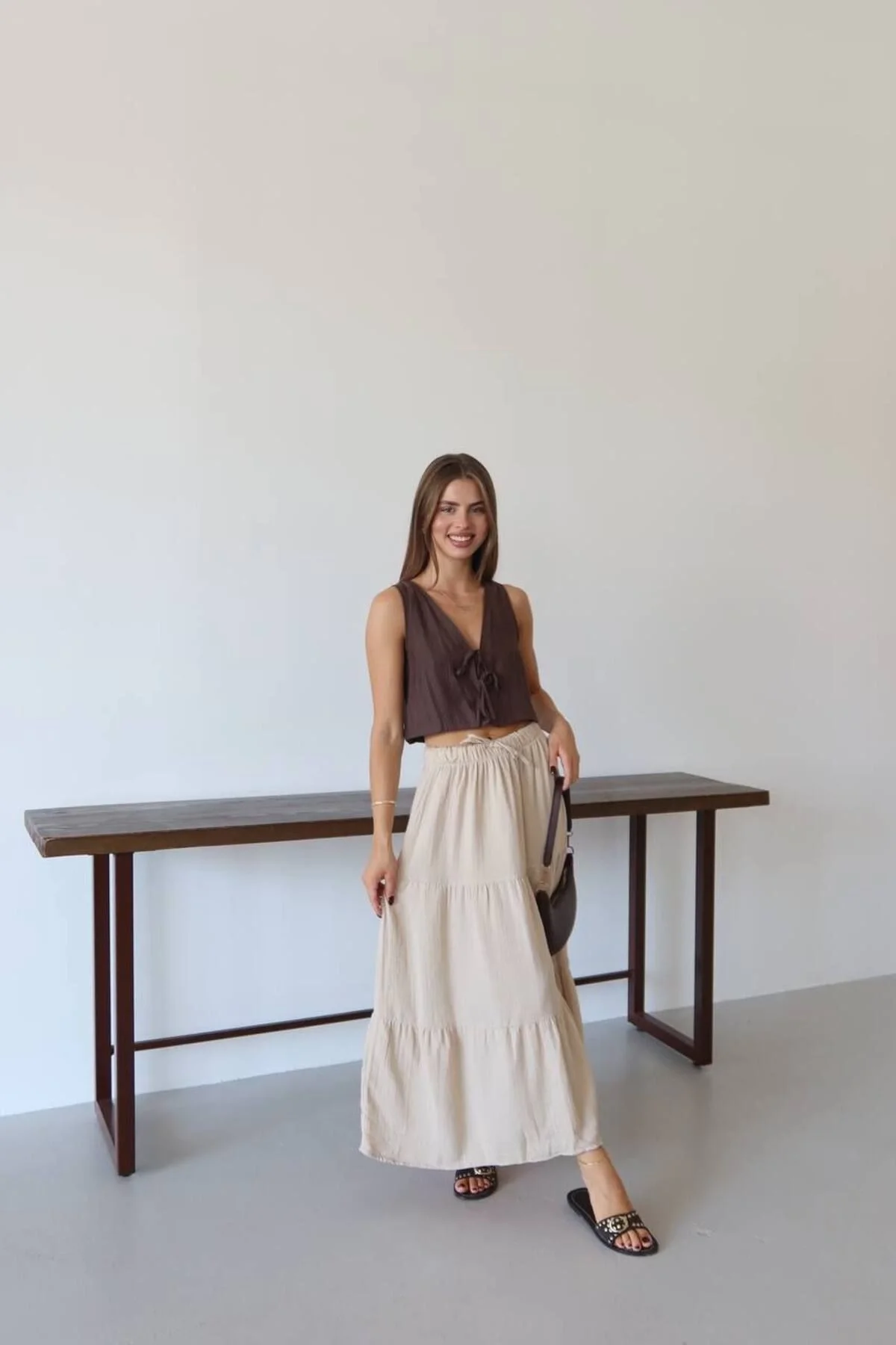 Kadın Yüksek Bel Beli Lastikli ve Bağcıklı Kat Kat Astarlı Poplin Uzun Etek - Bej