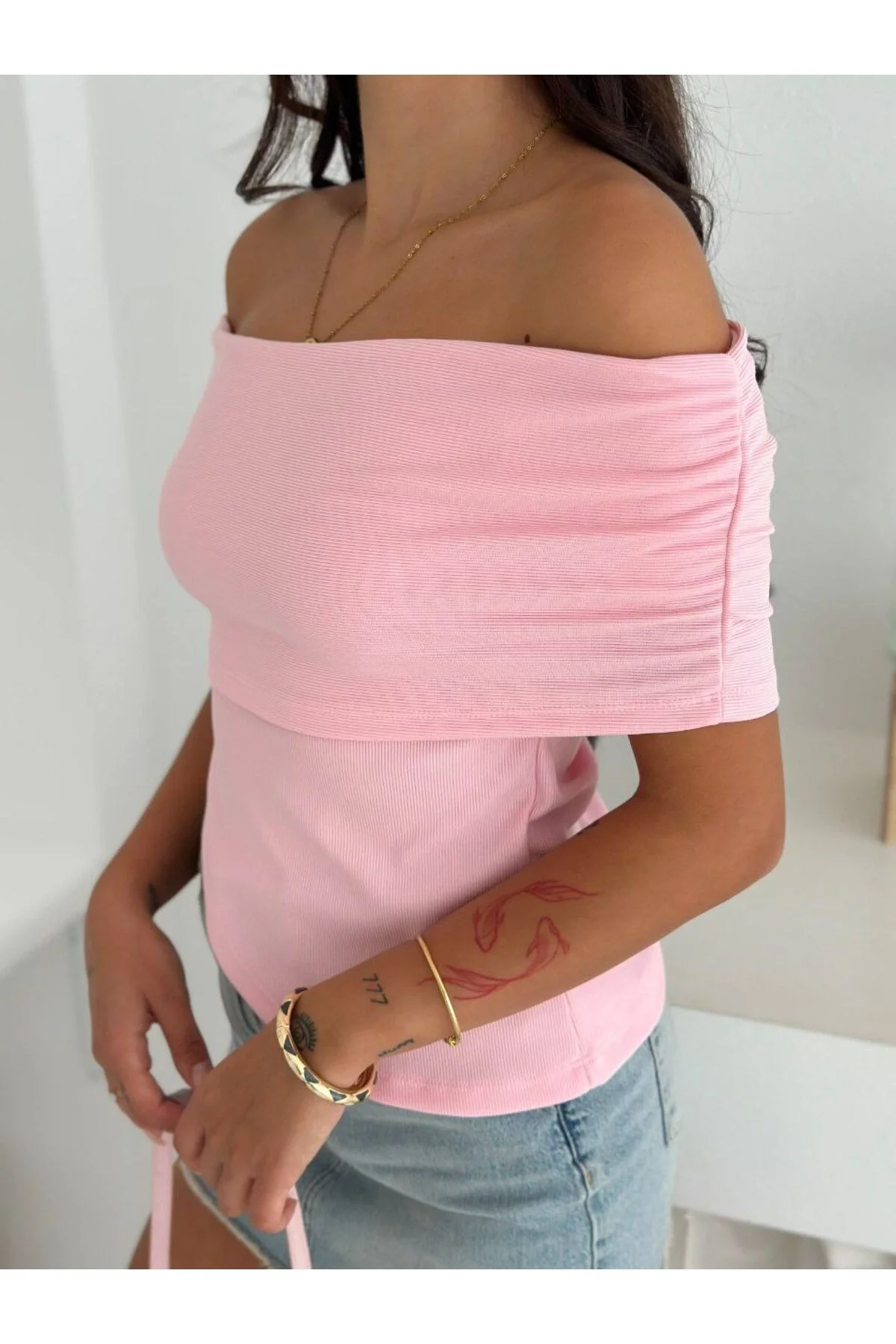 Kadın Pembe Madonna Yaka Asimetrik Kesim Vücudu Saran Ottoman Kumaş Bluz
