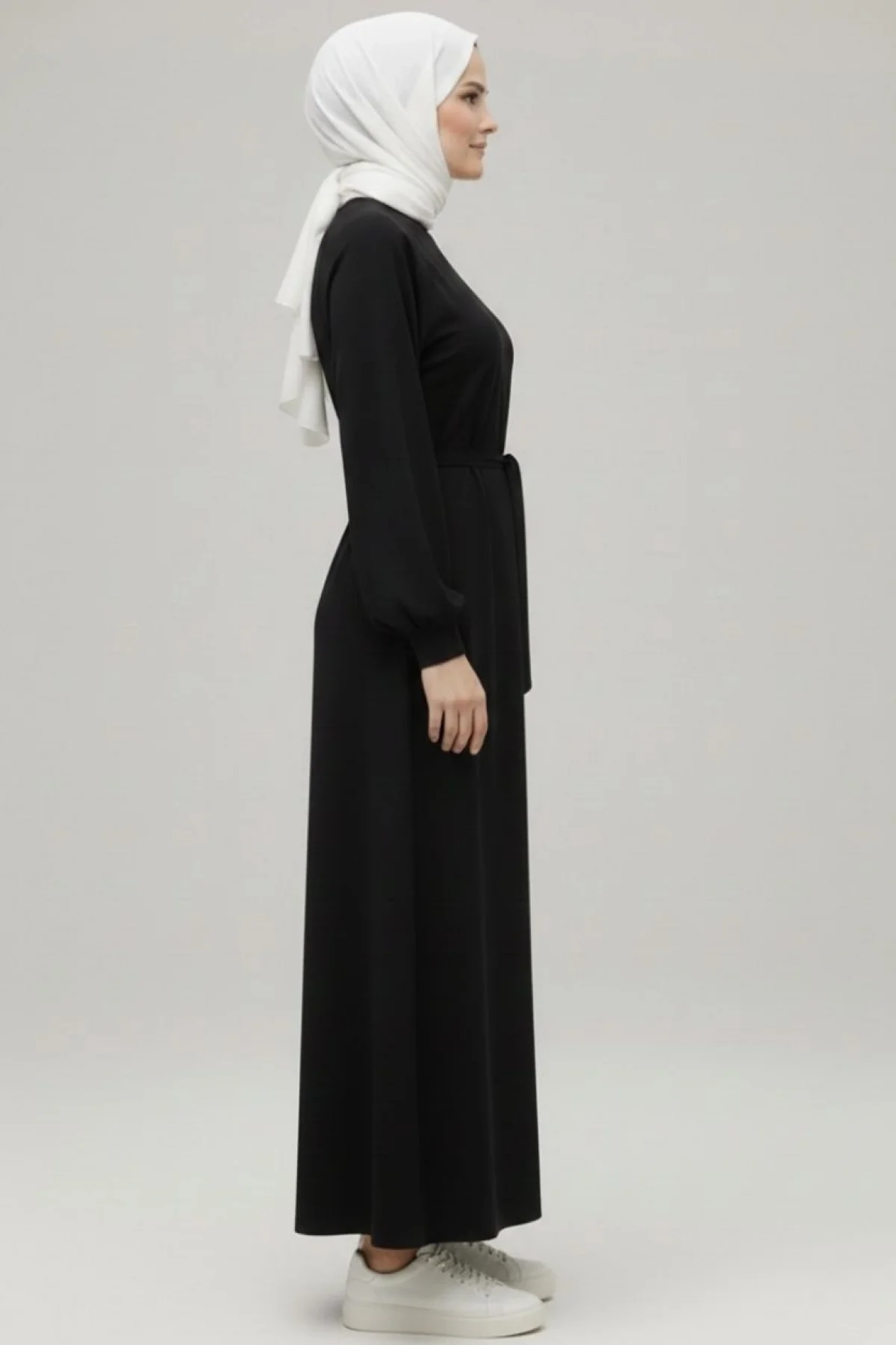 Kadın Siyah Bisiklet Yaka Balon Kol Kuşaklı Kloş Kesim Modal Elbise