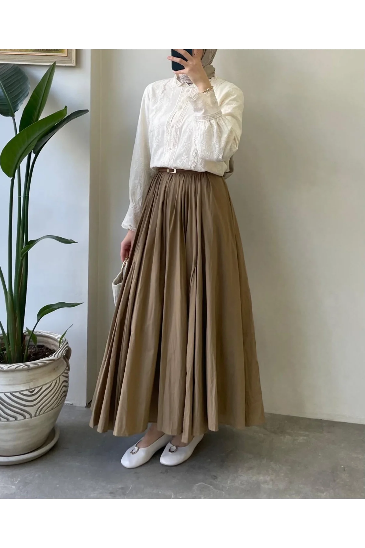 Kadın Bej Fisto İşlemeli Dantel Garnili Hakim Yaka Pamuklu Pinterest Gömlek Bluz