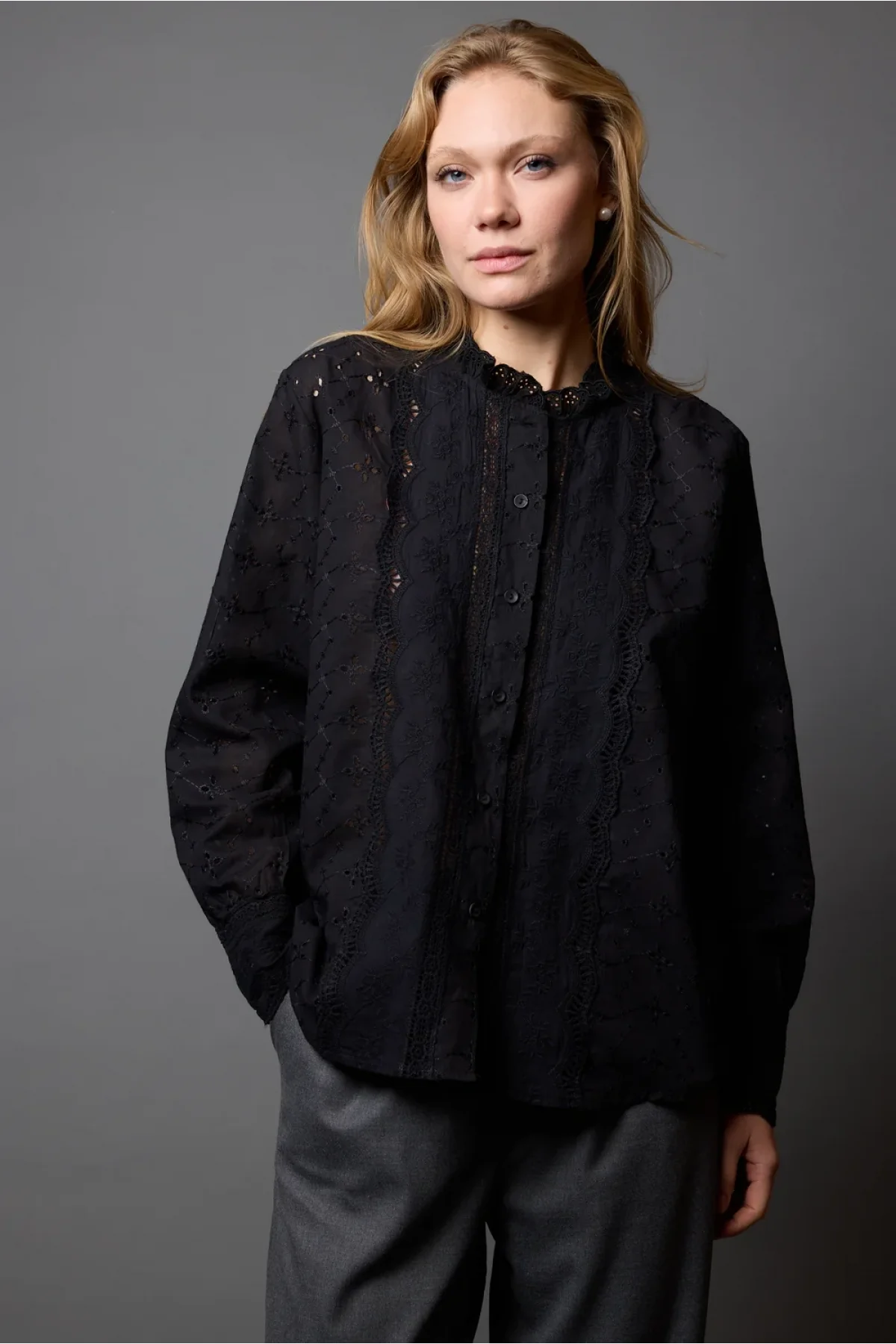 Kadın Siyah Fisto İşlemeli Dantel Garnili Bisiklet Yaka Pamuklu Pinterest Gömlek Bluz