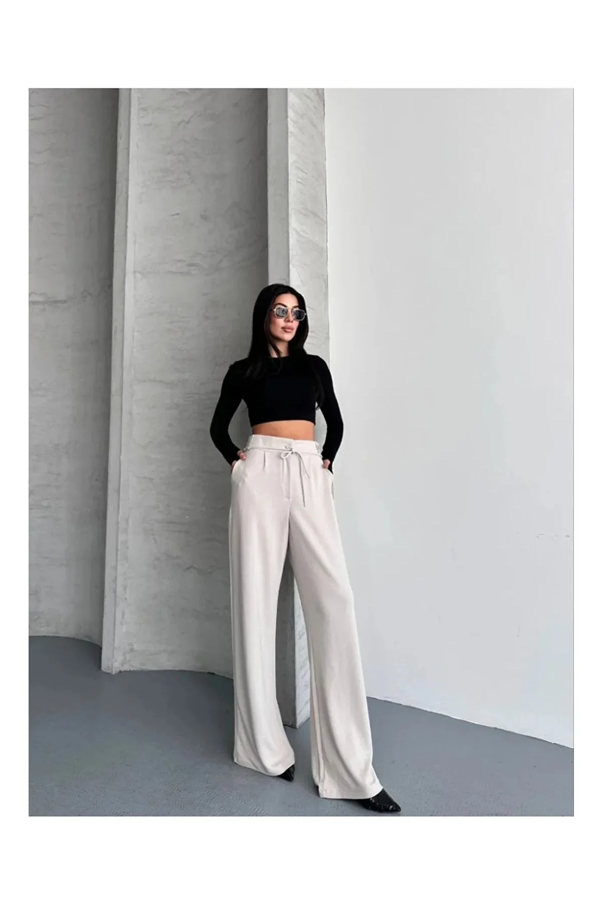 Kadın Ekru Yüksek Bel Bağlamalı Bol Paça Dökümlü Yumuşak Modal Kumaş Pantolon