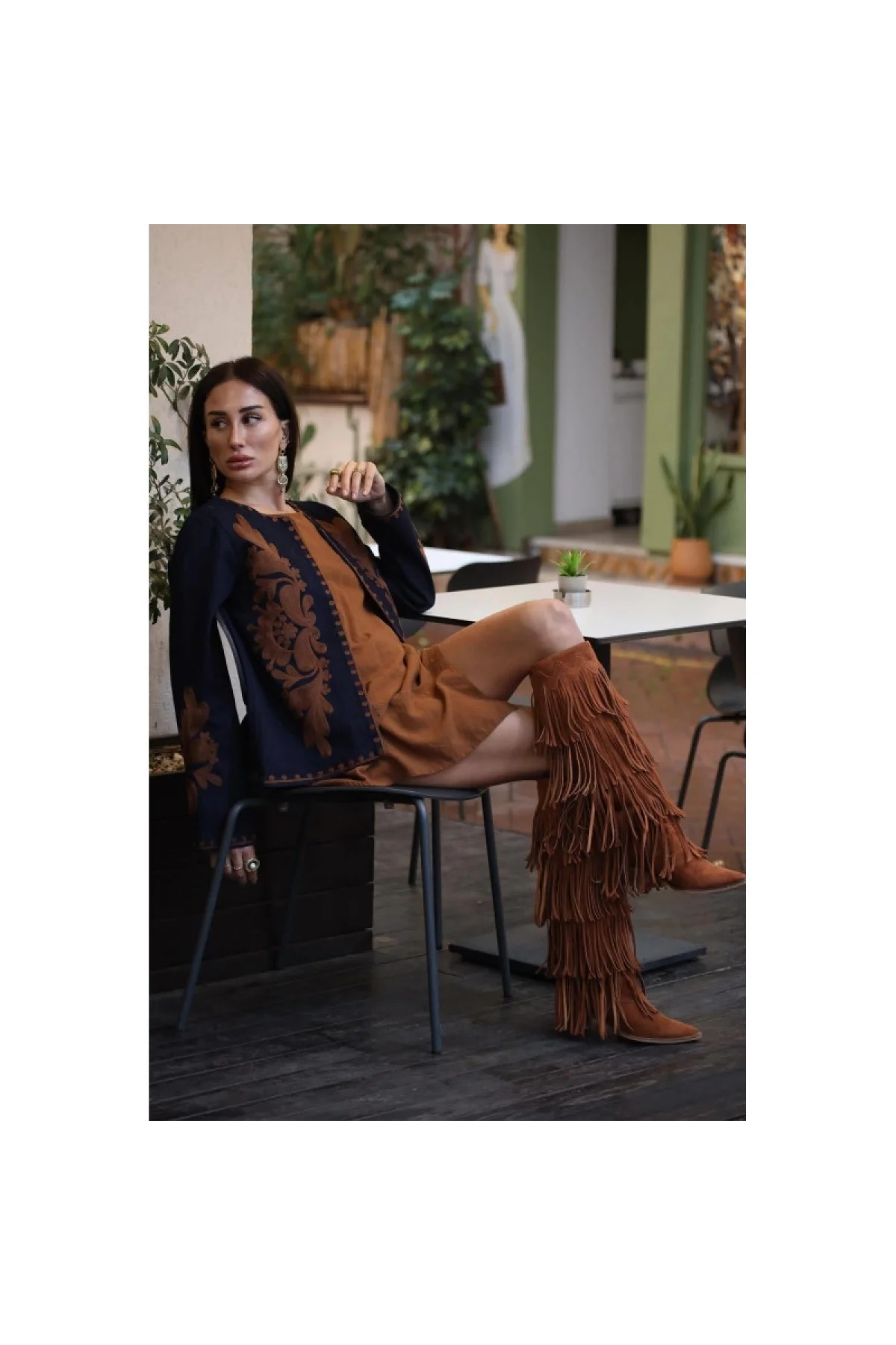 Kadın Lacivert Kahverengi Nakış İşlemeli Yakasız Mevsimlik Denim Kot Ceket