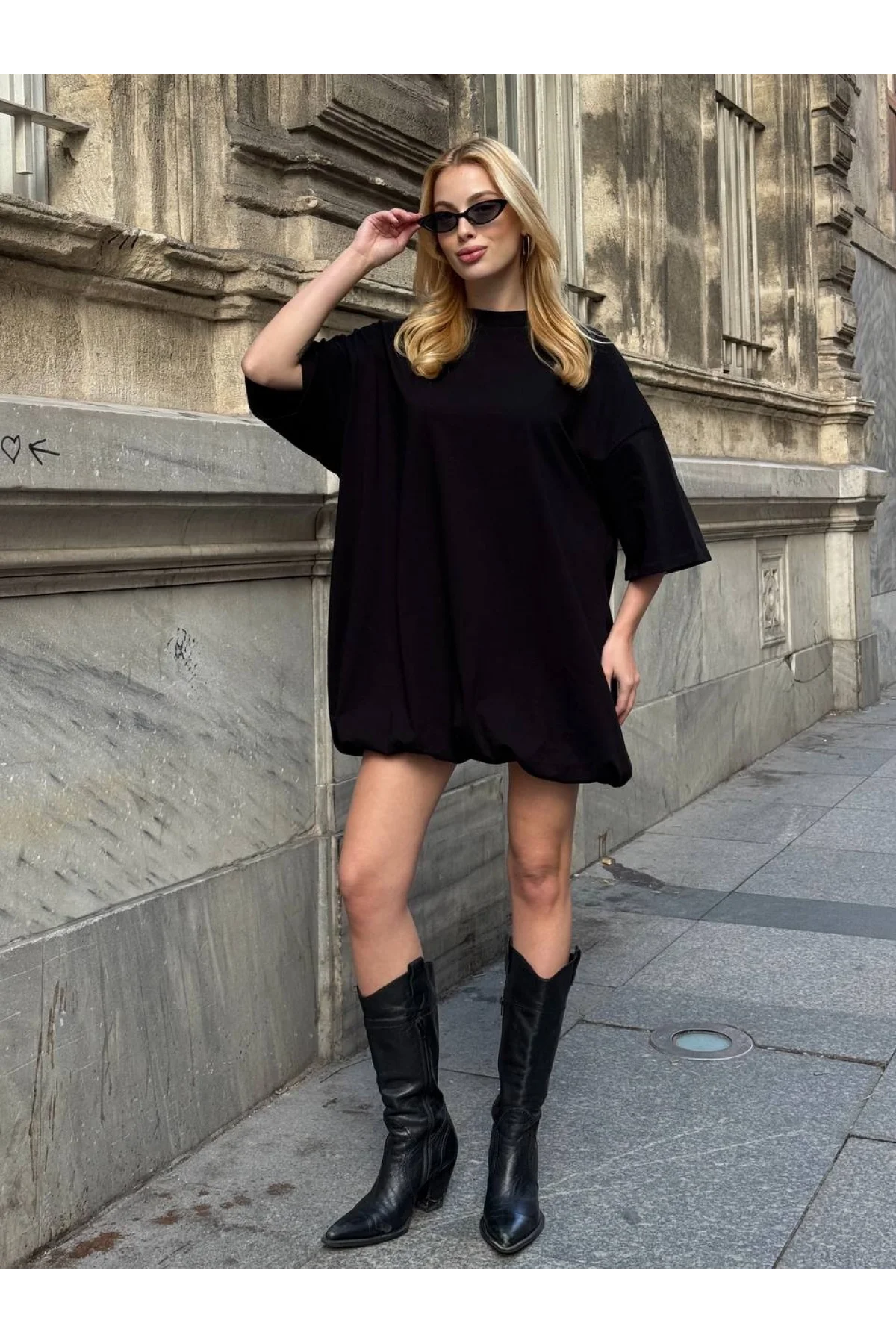 Kadın Siyah Bisiklet Yaka Balon Etekli Oversize Dokuma Kumaş Mini Elbise