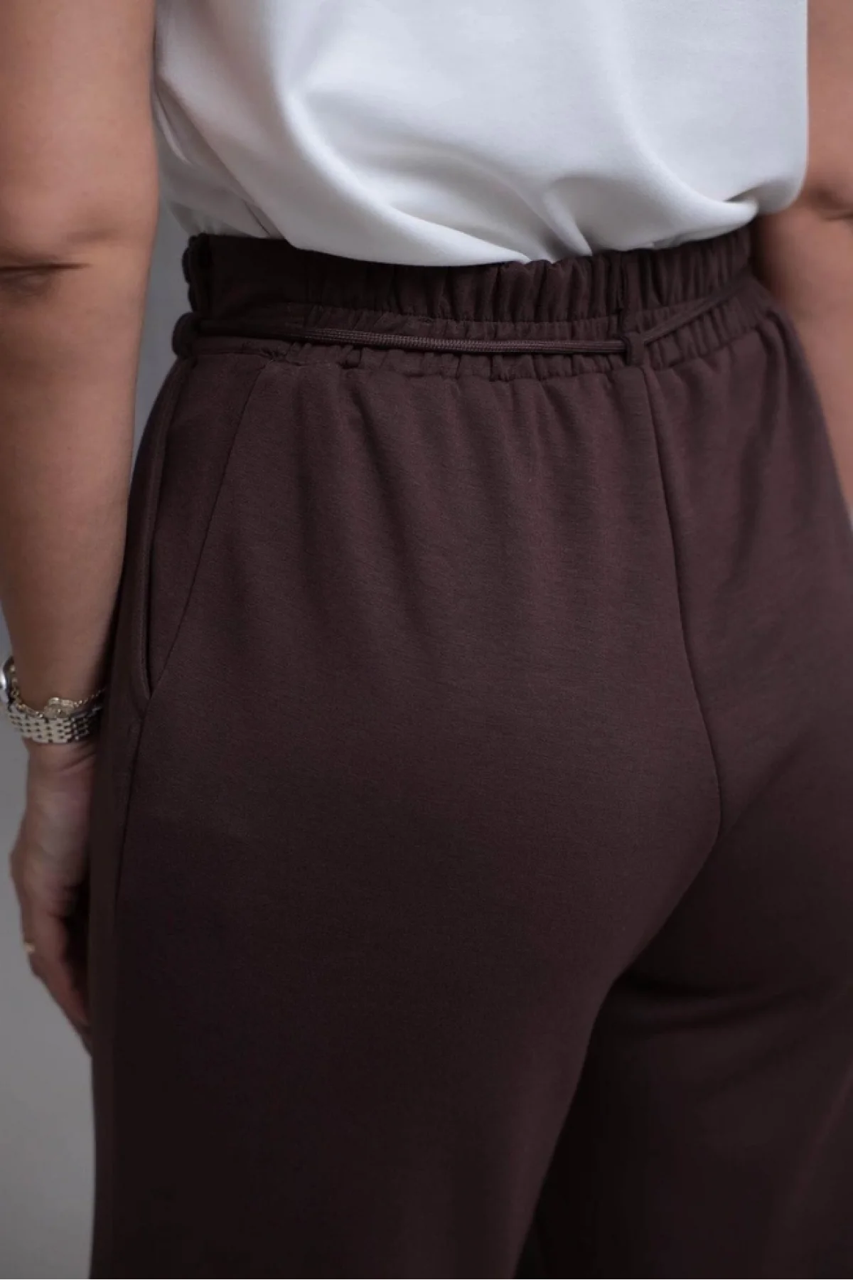 Kadın Acı Kahve Yüksek Bel Bağlamalı Bol Paça Dökümlü Yumuşak Modal Kumaş Pantolon