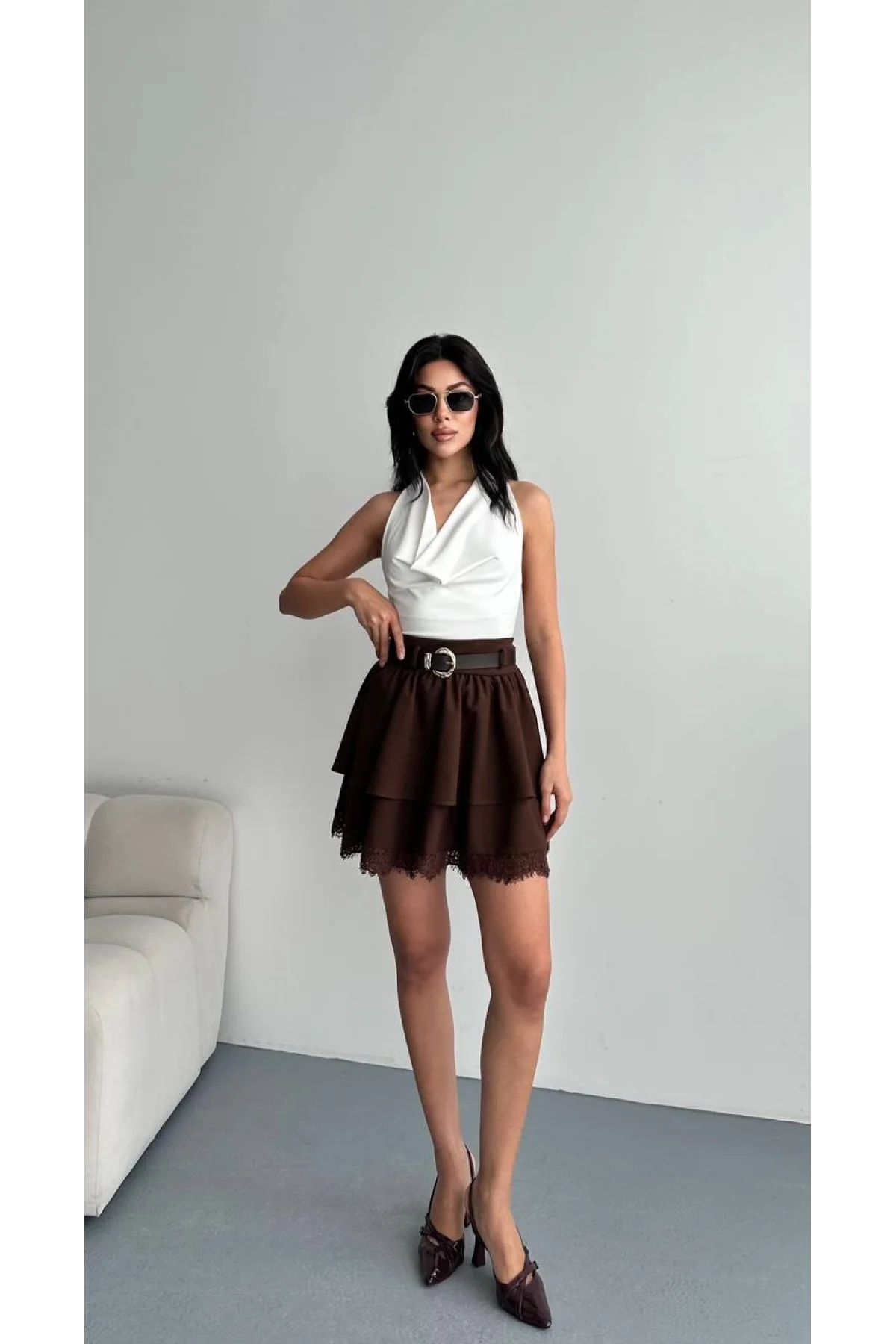 Kadın Acı Kahve Dantel Uçlu Katlı Volanlı Yüksek Bel Dokuma Kumaş Mini Etek