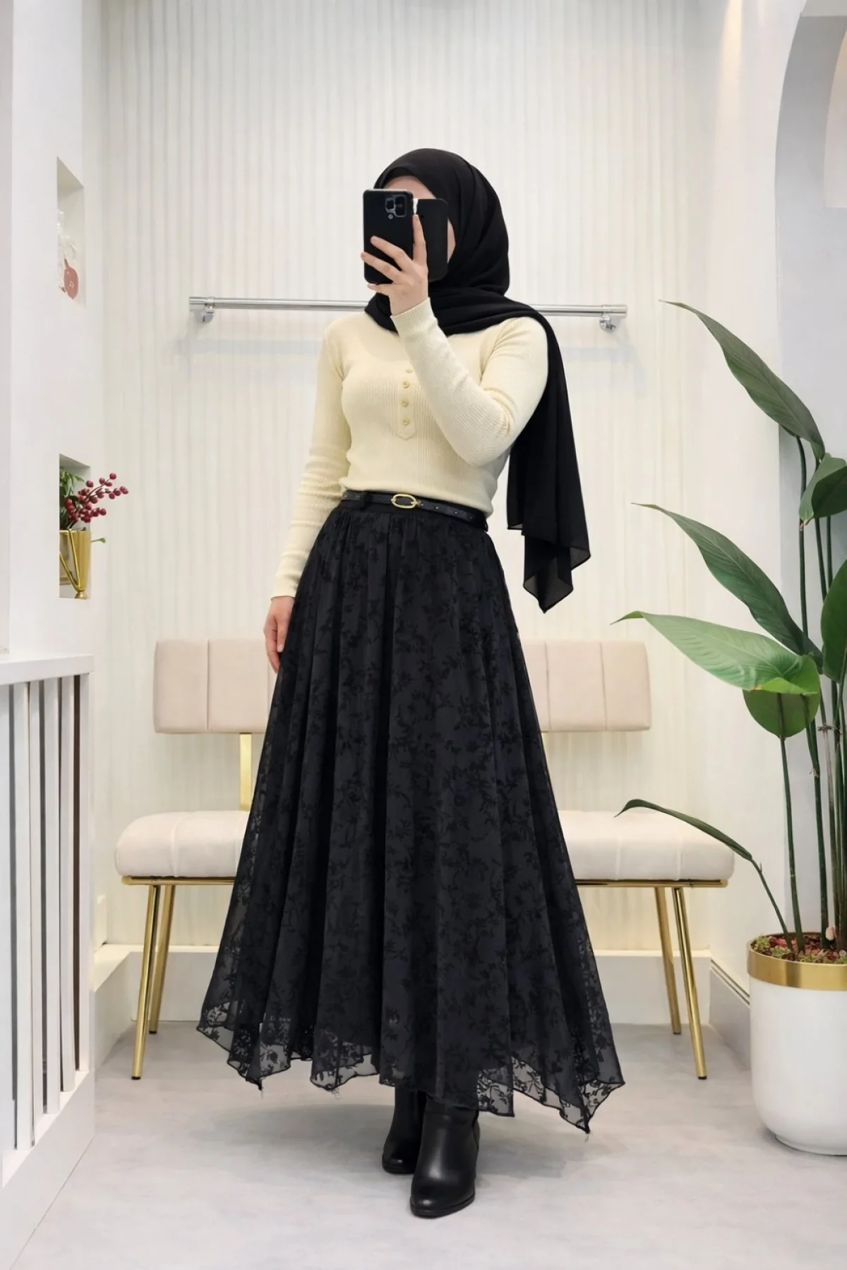 Kadın Siyah Flok Baskılı Çiçek Desenli Tül Astarlı Mevsimlik Uzun Etek