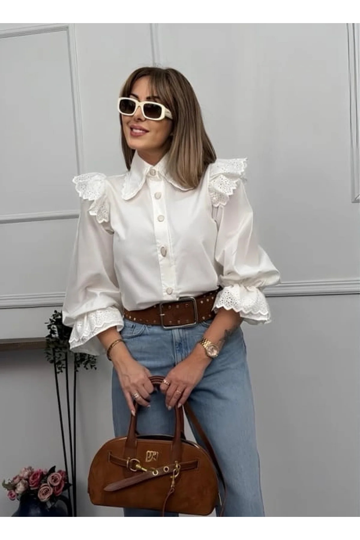 Kadın Beyaz Fisto Detaylı Geniş Yakalı Balon Kol Pamuk Keten Gömlek Bluz