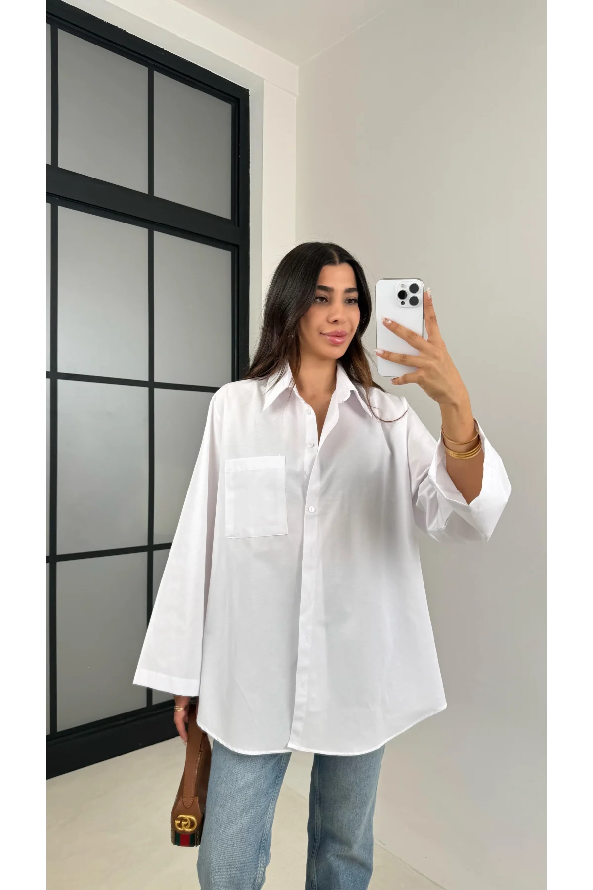 Kadın Beyaz Oversize Geniş Kollu Tek Cepli Uzun Keten Gömlek