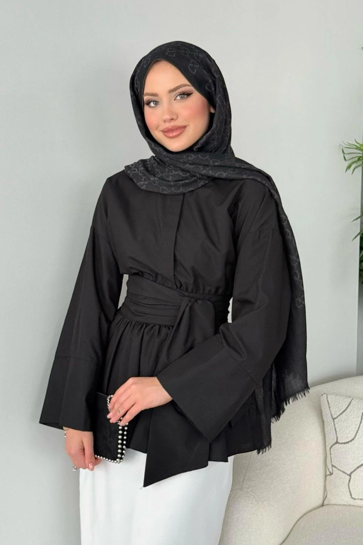 Kadın Siyah Oversize Geniş Kollu Tek Cepli Uzun Keten Gömlek Tunik